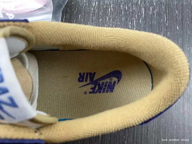 Rep LUCY TRAVIS 1 X JORDAN SCOTT CUSTOM AIR DM7866-808 0524